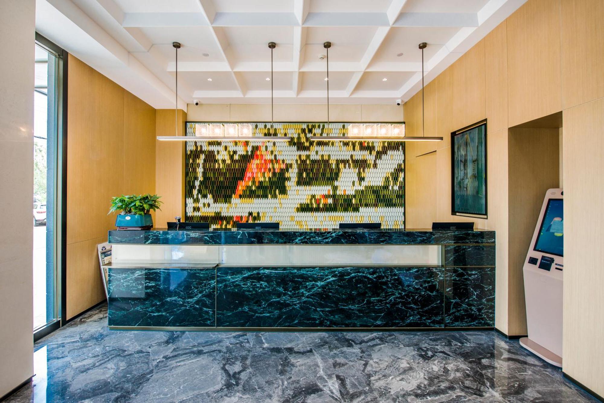 Yiwu Baide Theme Hotel מראה חיצוני תמונה