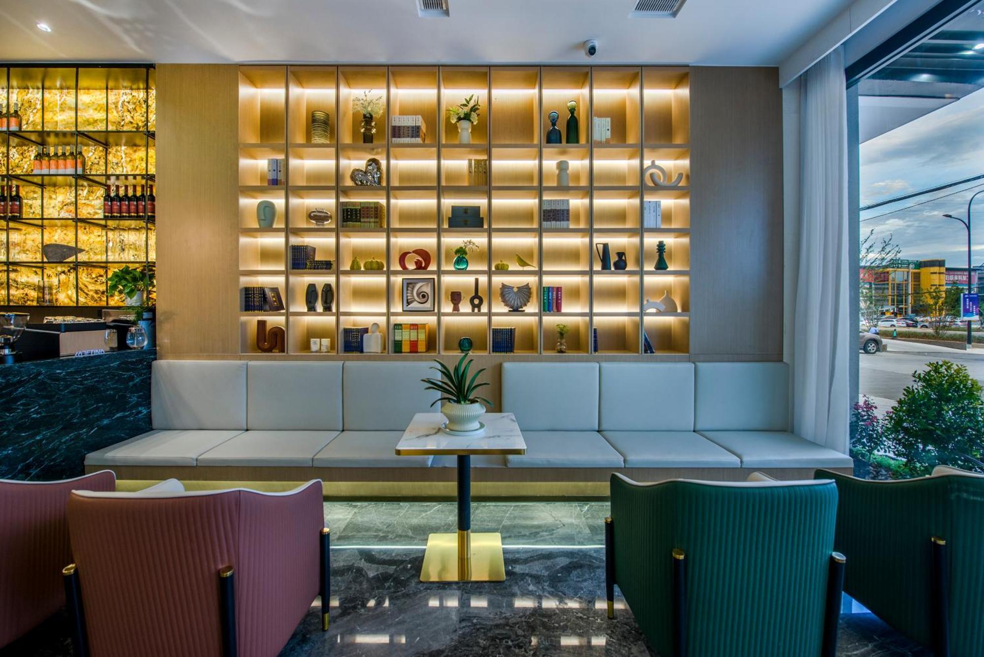 Yiwu Baide Theme Hotel מראה חיצוני תמונה