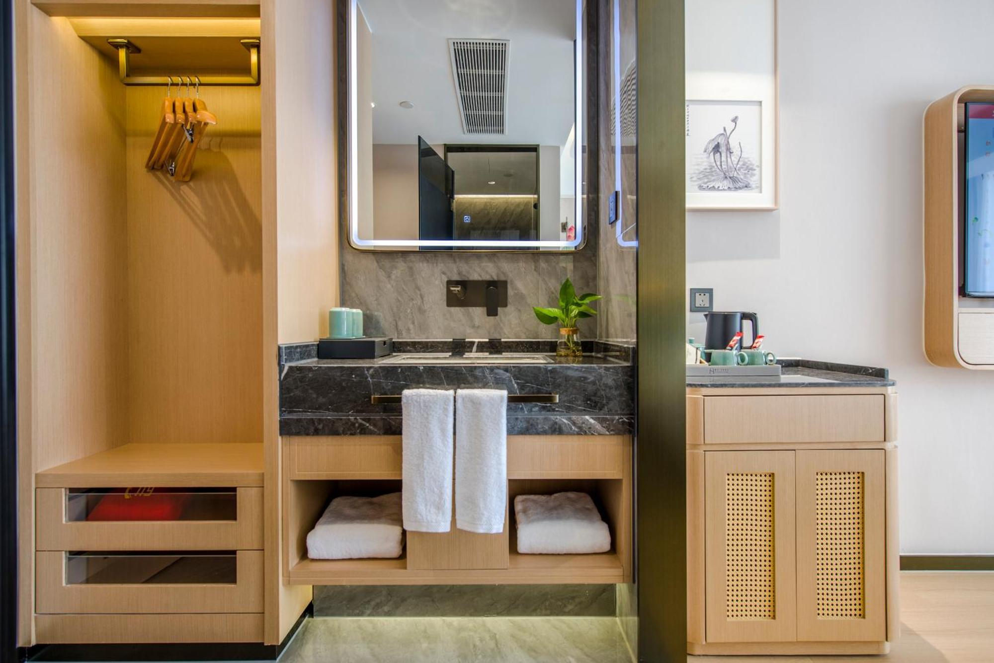 Yiwu Baide Theme Hotel מראה חיצוני תמונה